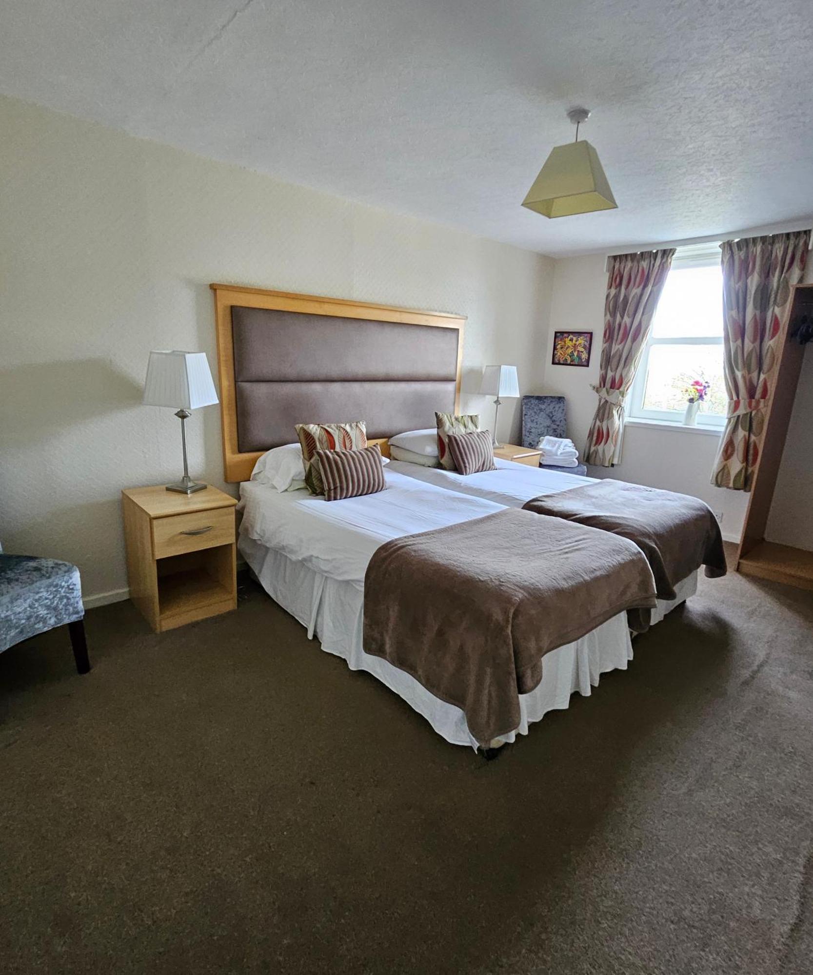 Station Hotel 3*