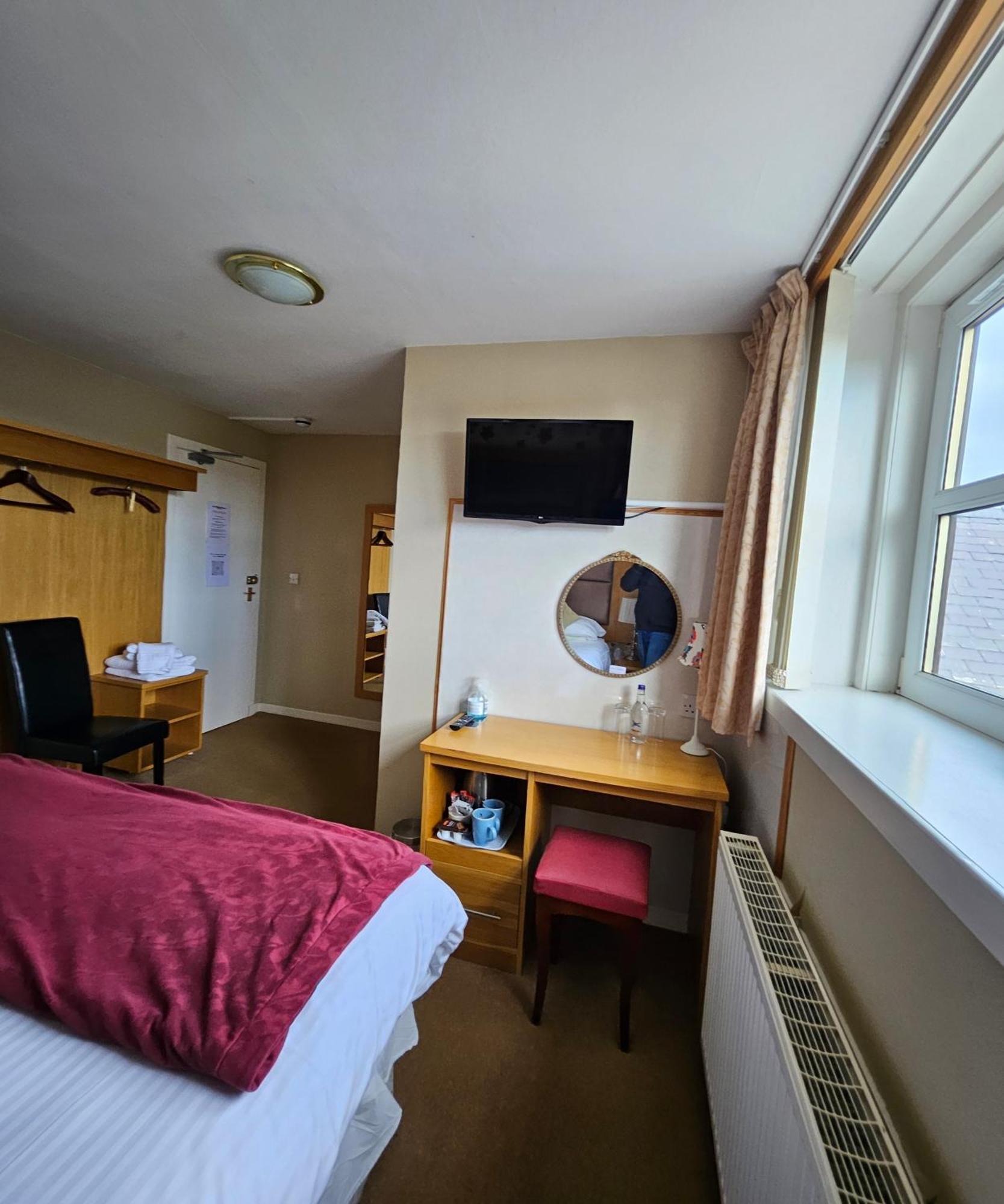 Station Hotel 3*